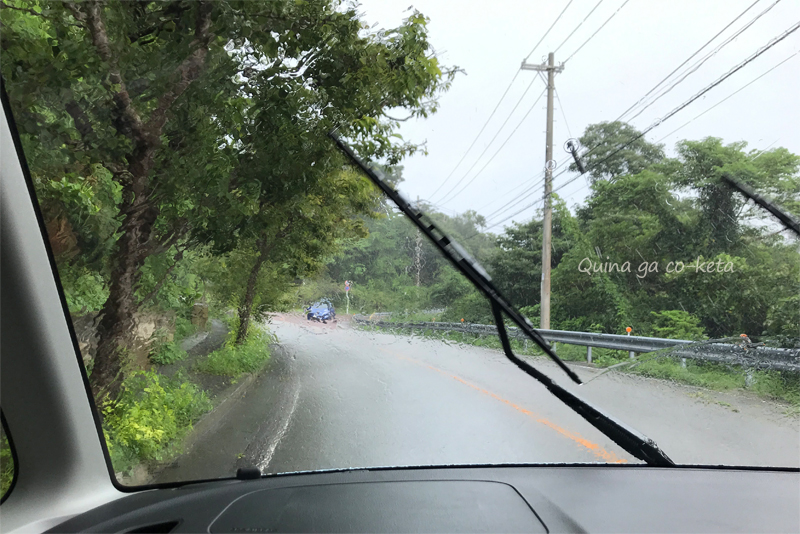 7月の沖縄、突然の雨（2020年）