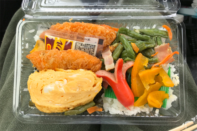 沖縄本島北部ドライブ中のお昼ご飯（のり弁当/2020年7月）