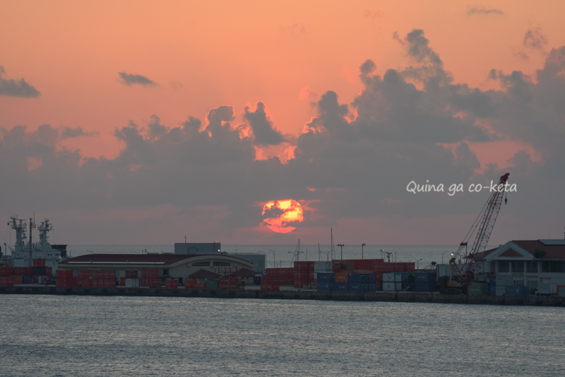 サザンゲートブリッジから見た夕日(2025年7月2日19時32分) サザンゲートブリッジから見た夕日(2025年7月2日19時32分)